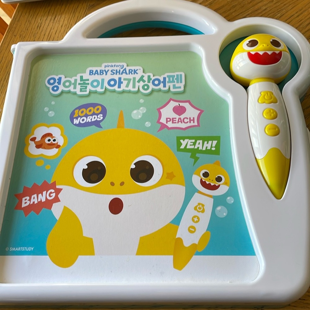 Pinkfong Baby Shark English Study Smart Sound Pen Book Card Baby Kid